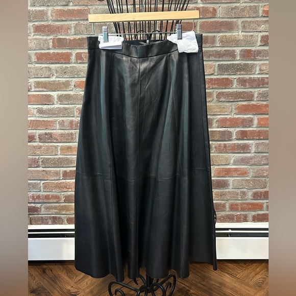 Ralph Lauren 100% Lamb Leather A-Line Black Lined Skirt, Made In Italy, Size 12 - Picture 2 of 9